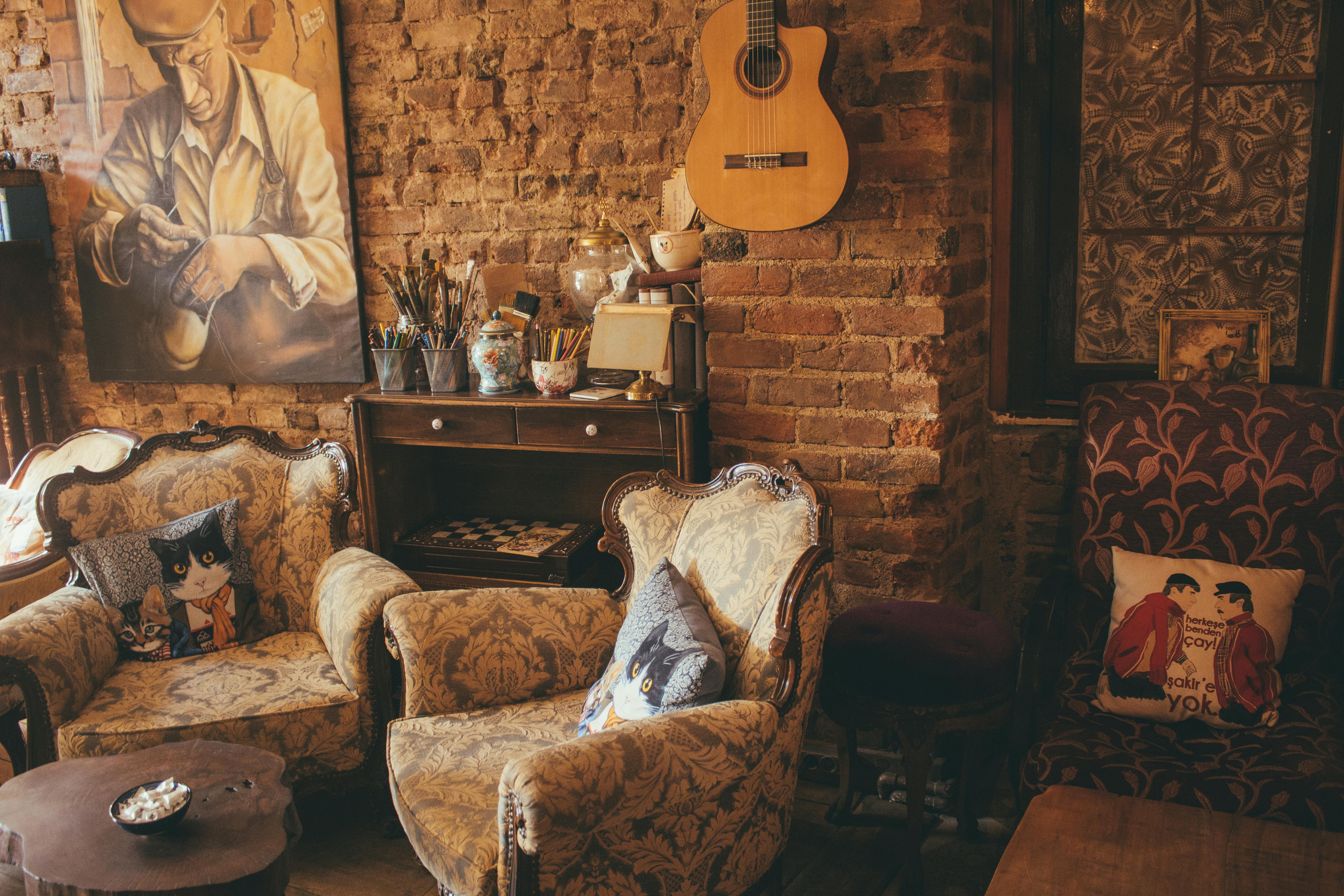 VintageMart Gallery Interior